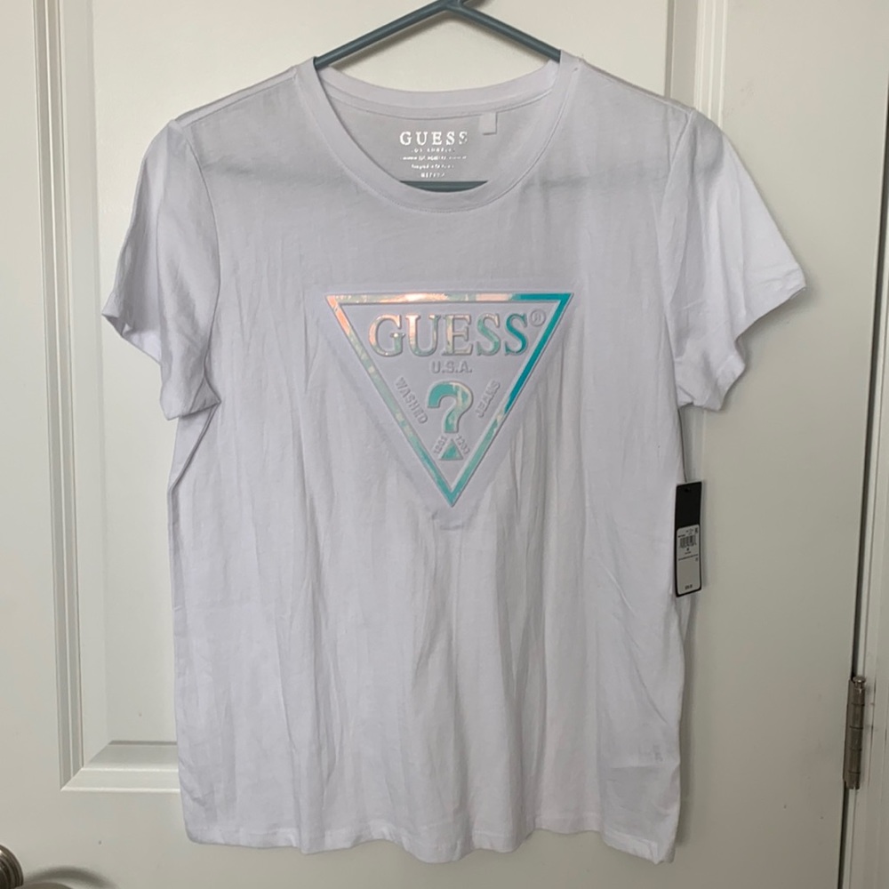 Guess white t, size m